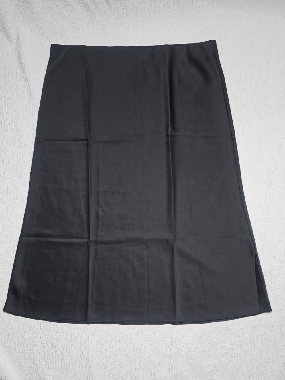 Express Women’s Black Midi Satin Skirt Size XXL - Picture 2 of 5
